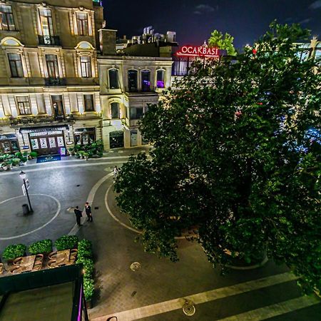 M Estate 1 Room Targovu Baku Bagian luar foto
