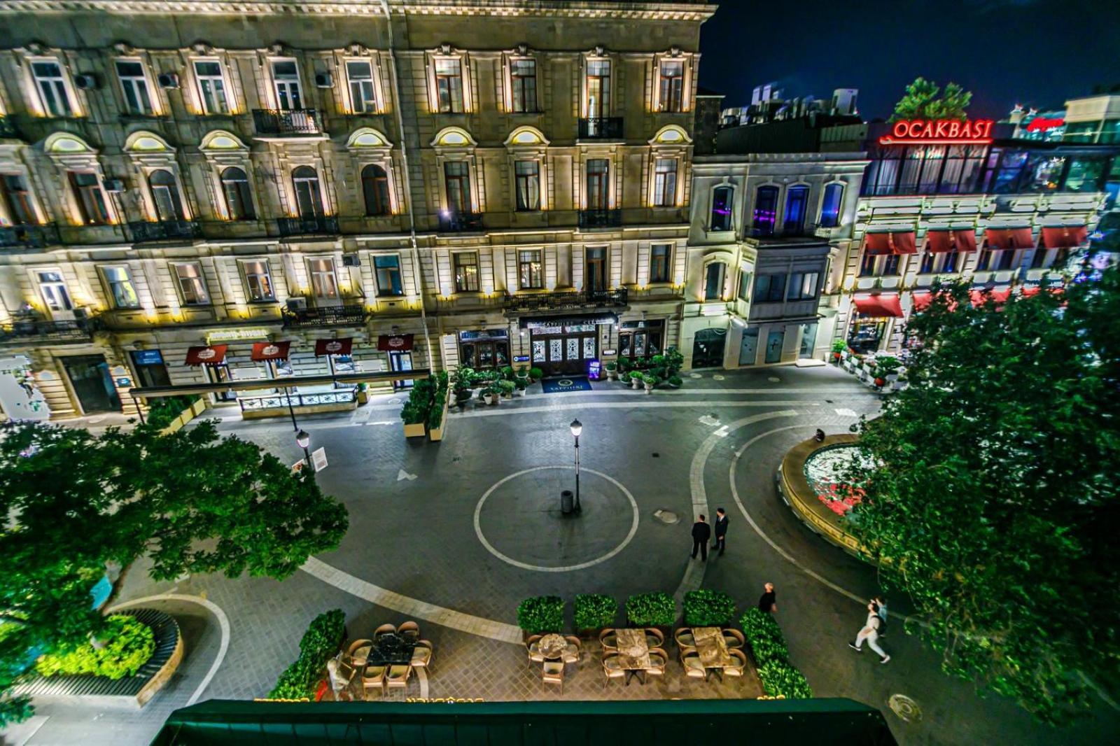 M Estate 1 Room Targovu Baku Bagian luar foto