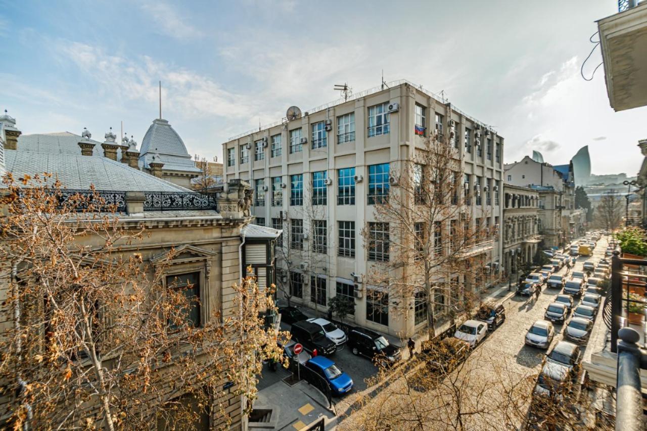 M Estate 1 Room Targovu Baku Bagian luar foto